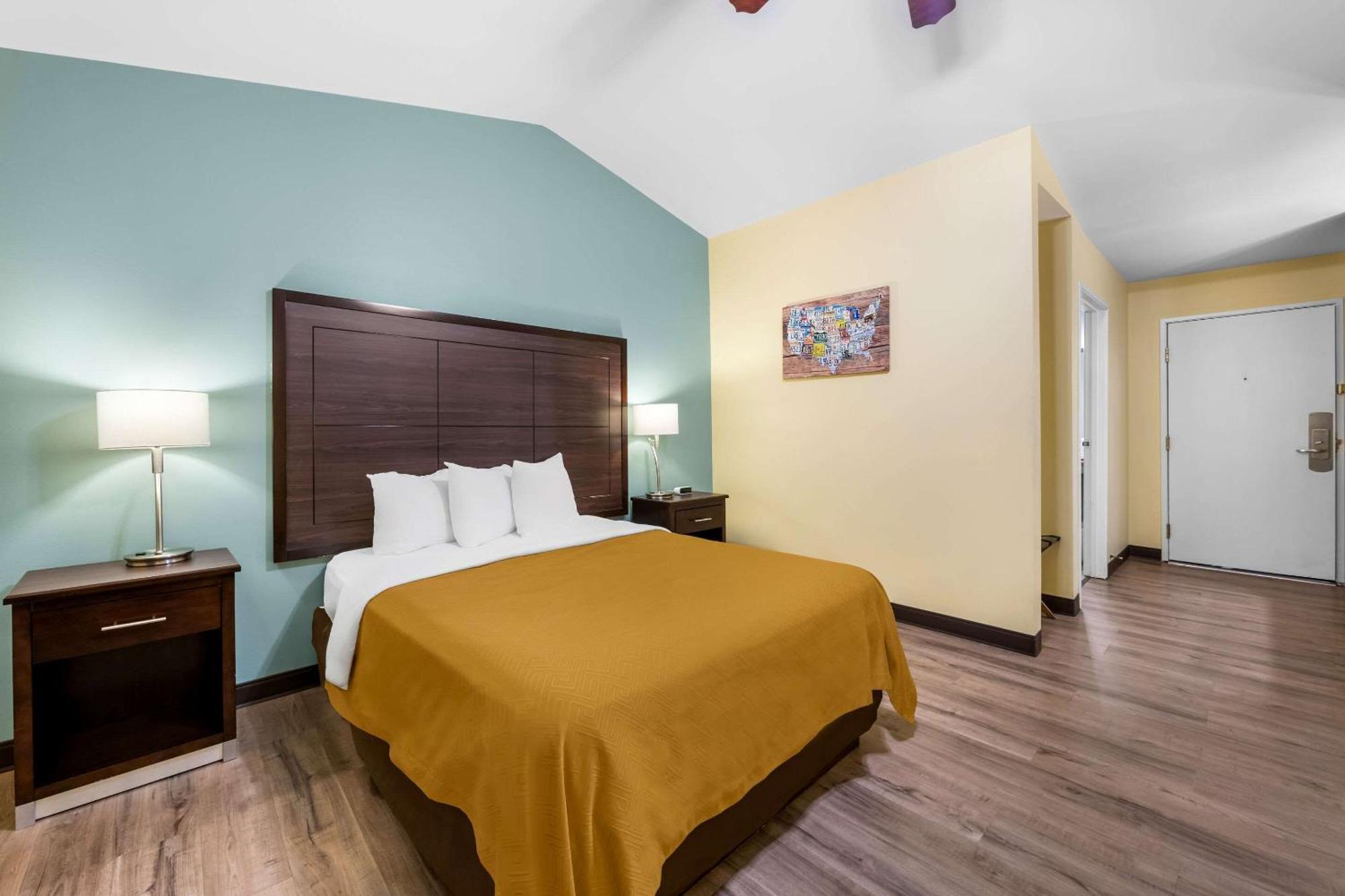 Econo Lodge Inn & Suites Eau Claire Kültér fotó