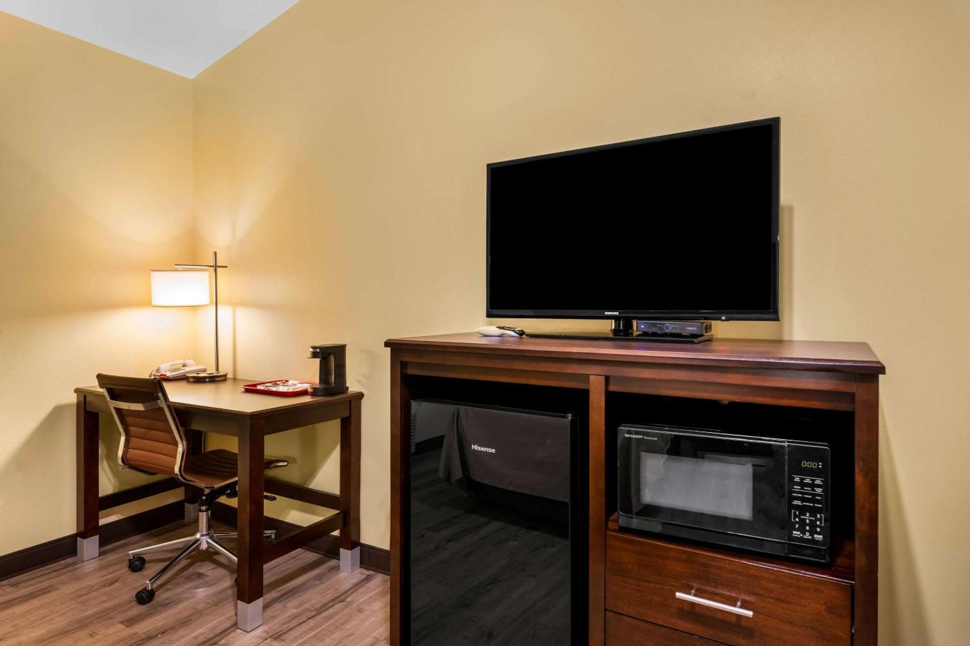 Econo Lodge Inn & Suites Eau Claire Kültér fotó