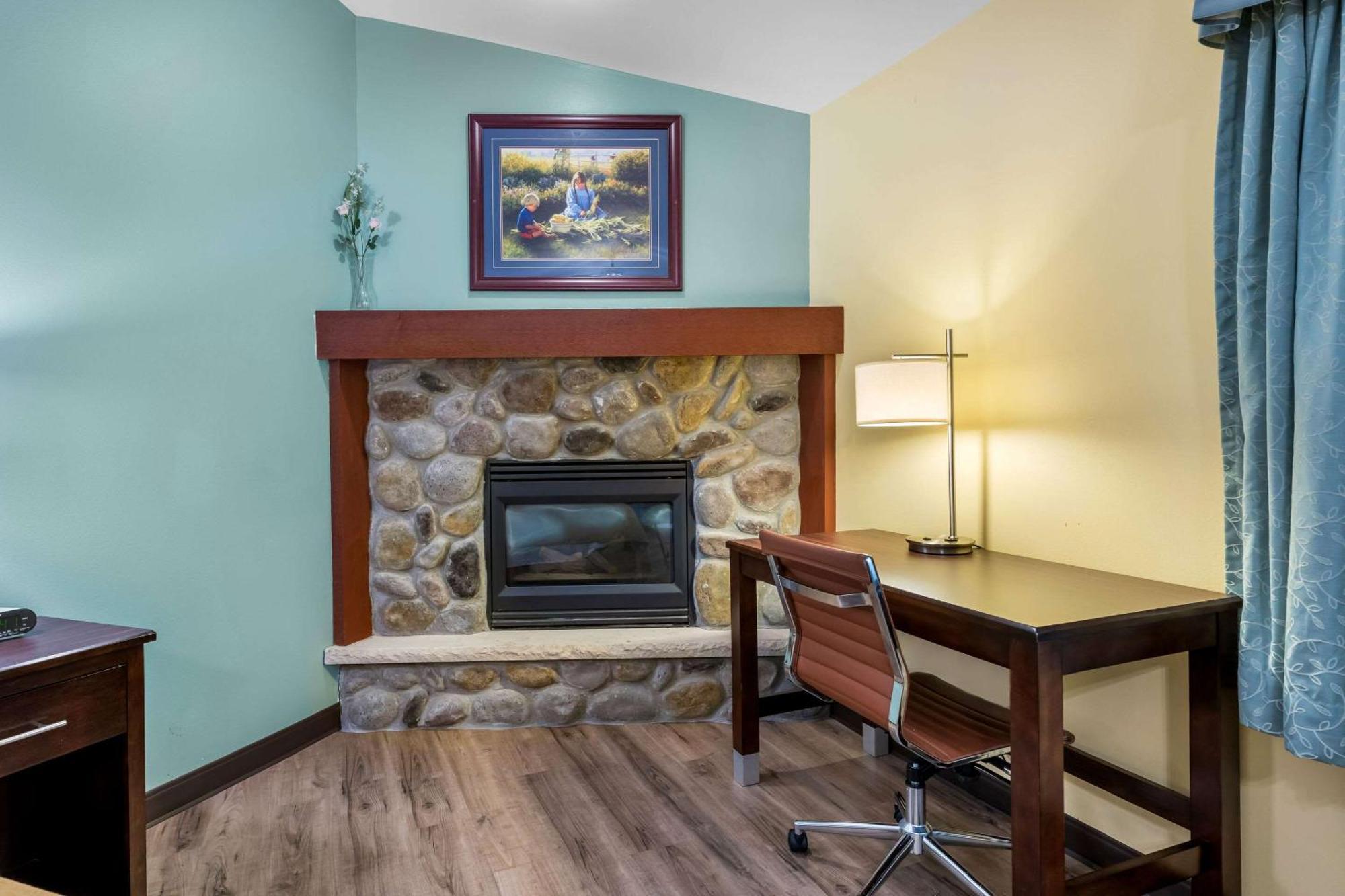 Econo Lodge Inn & Suites Eau Claire Kültér fotó
