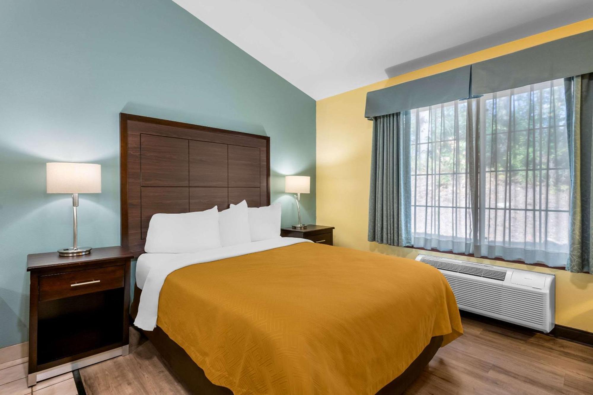 Econo Lodge Inn & Suites Eau Claire Kültér fotó