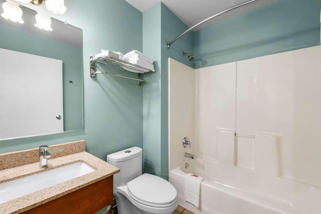 Econo Lodge Inn & Suites Eau Claire Szoba fotó