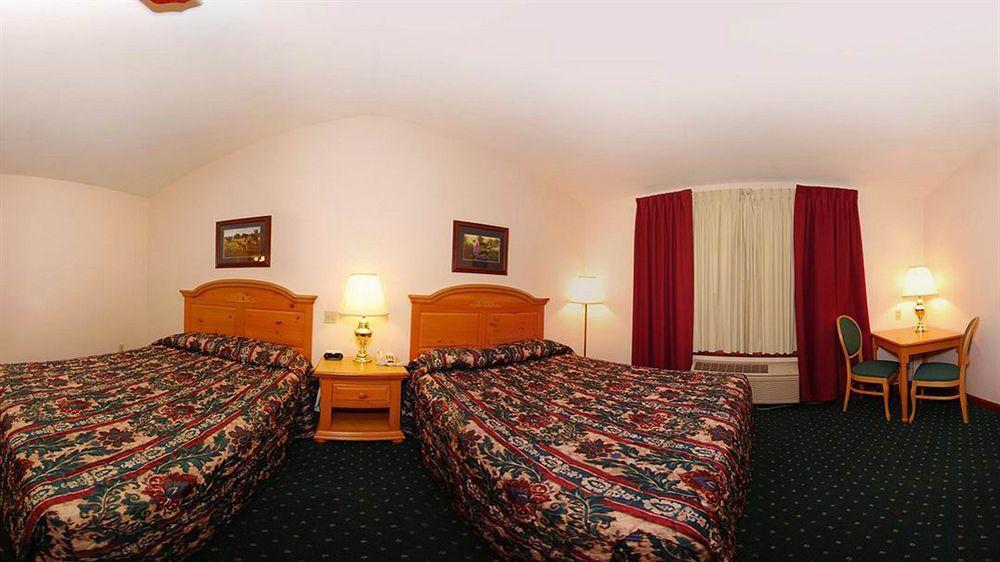 Econo Lodge Inn & Suites Eau Claire Kültér fotó