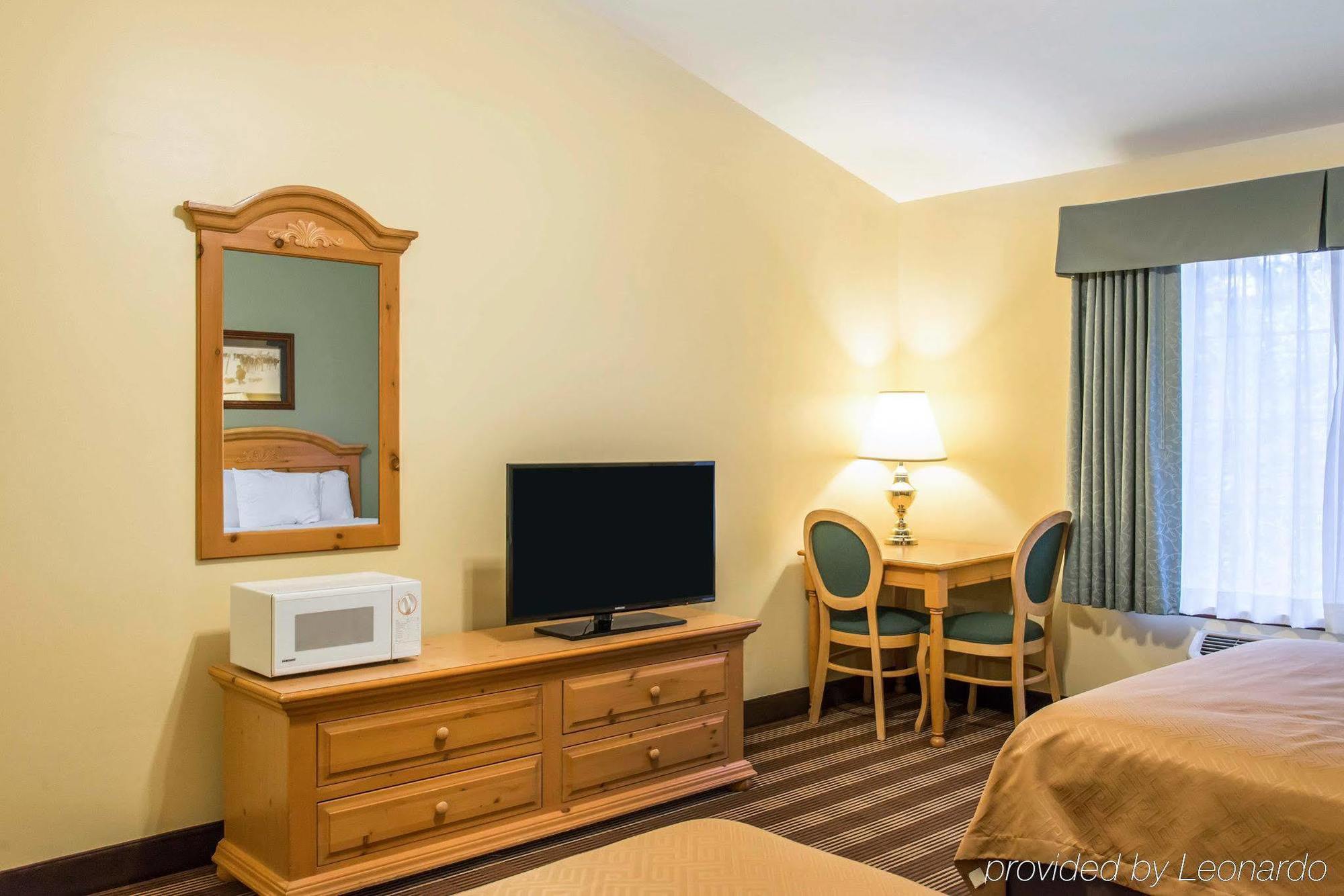 Econo Lodge Inn & Suites Eau Claire Kültér fotó